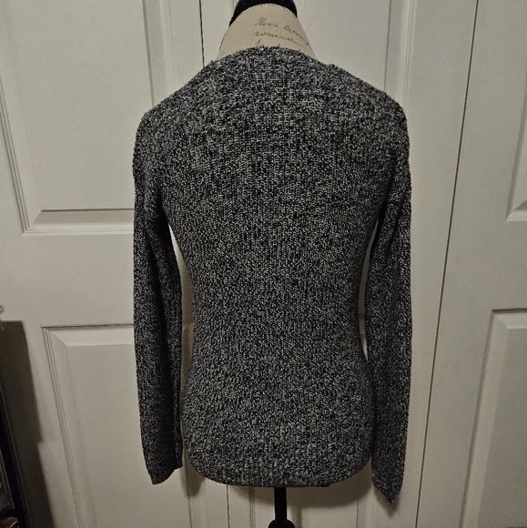 Blue Notes Sweater Size Medium - Picture 3 of 5